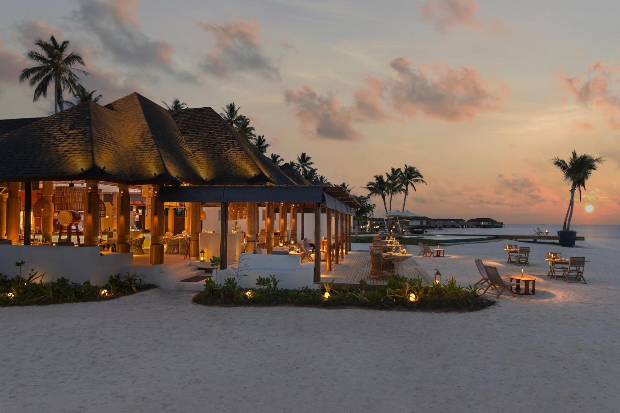 Avani Plus Fares Maldives Resort - 50 Percent Off On Seaplane Transfer For Minimum Stay Of 3 Nights And More For Stays Until 31 October 2025 Kendhoo Eksteriør bilde