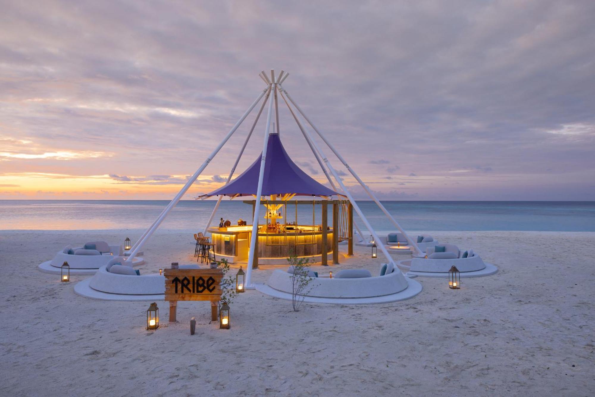 Avani Plus Fares Maldives Resort - 50 Percent Off On Seaplane Transfer For Minimum Stay Of 3 Nights And More For Stays Until 31 October 2025 Kendhoo Eksteriør bilde
