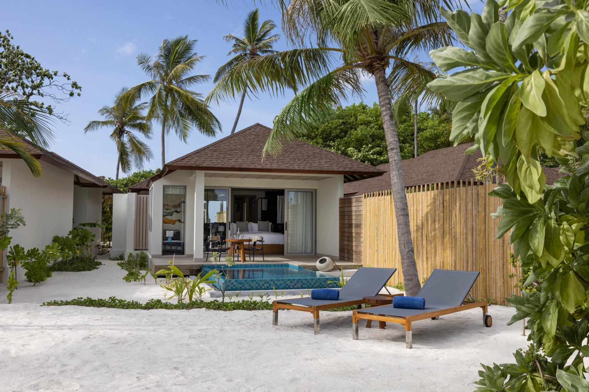 Avani Plus Fares Maldives Resort - 50 Percent Off On Seaplane Transfer For Minimum Stay Of 3 Nights And More For Stays Until 31 October 2025 Kendhoo Rom bilde